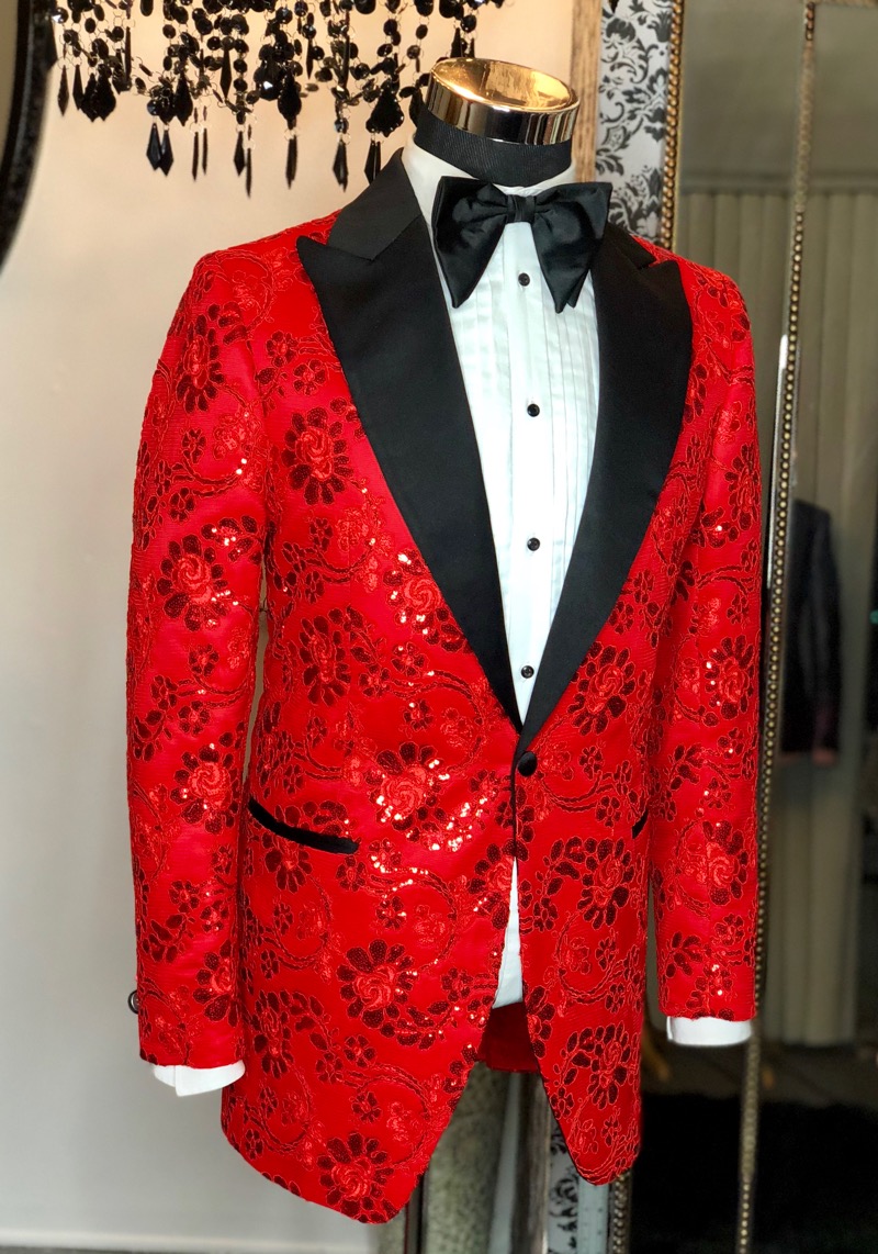 red rose suit