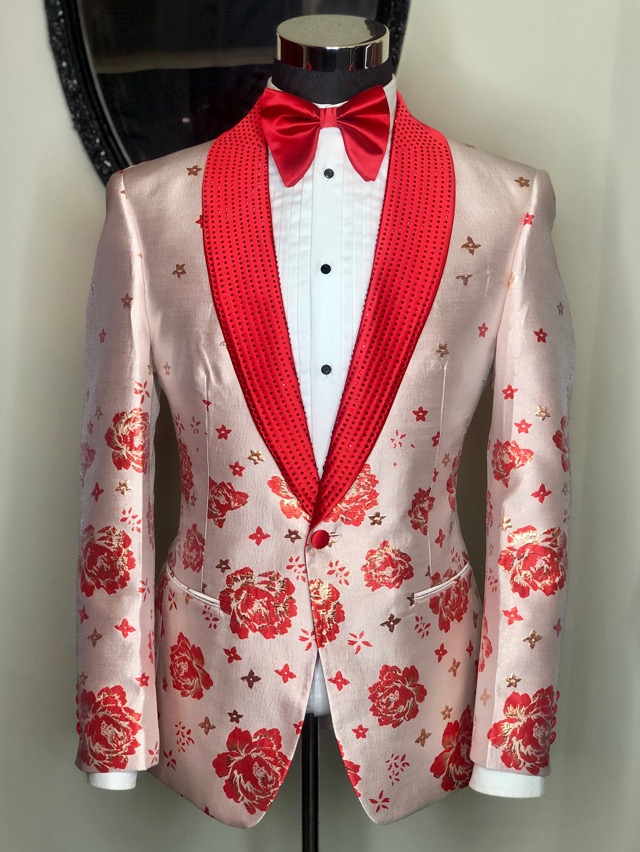 red rose suit